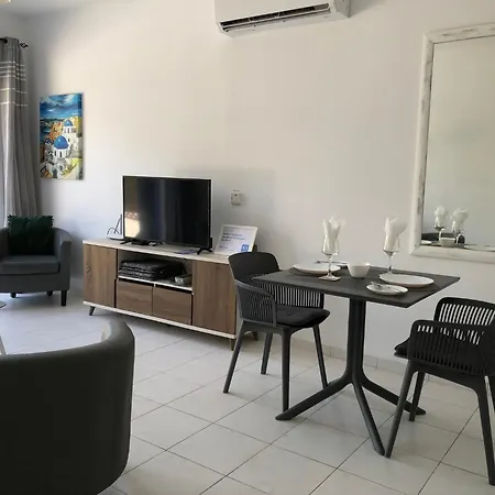 Stylish 1 Bedroom In Limnaria Gardens Paphos